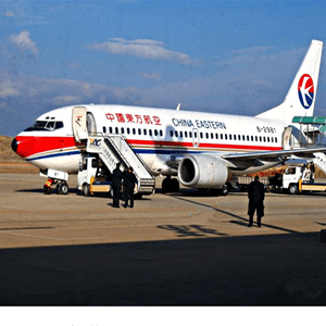 塔什库尔干红其拉甫空运公司航空快运业稳步发展的原因是什么？